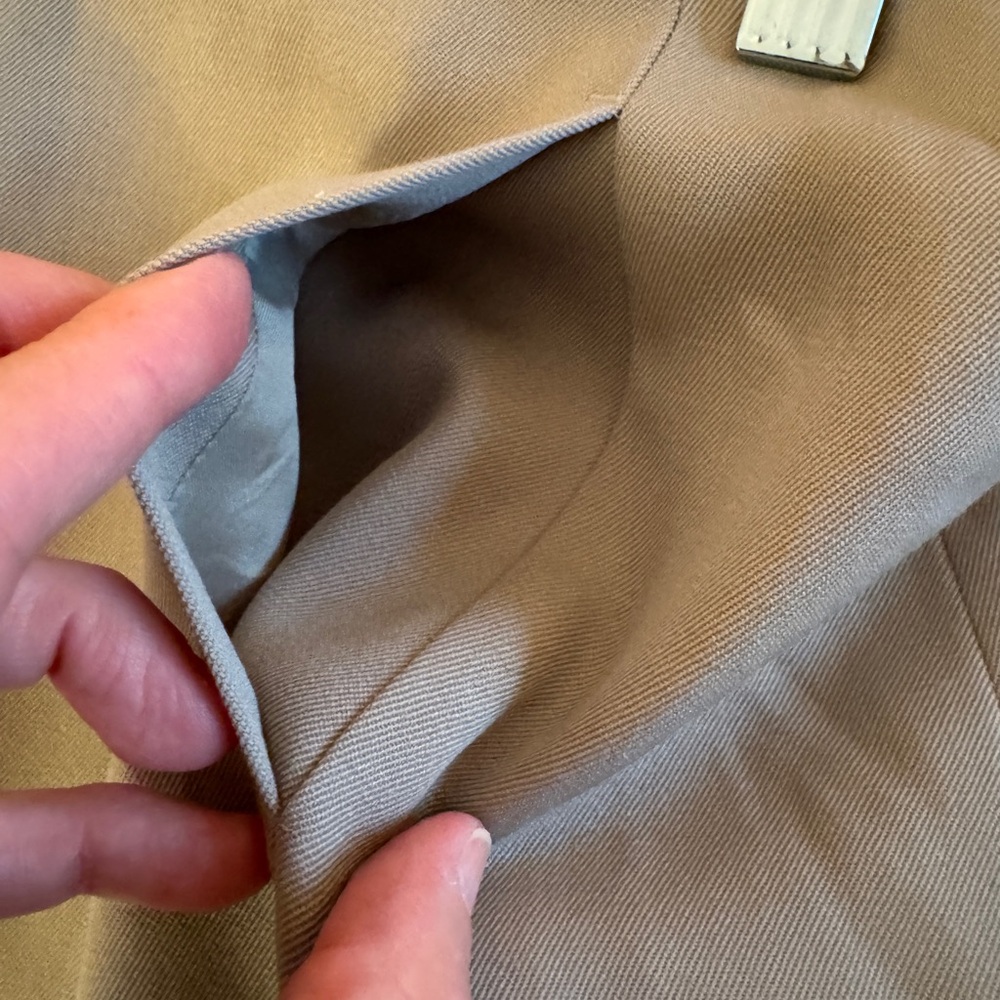 J.CREW | MADE IN JAPAN 100% wool pencil skirt in beige size 6 (fits like a 2!) - Picture 3 of 6